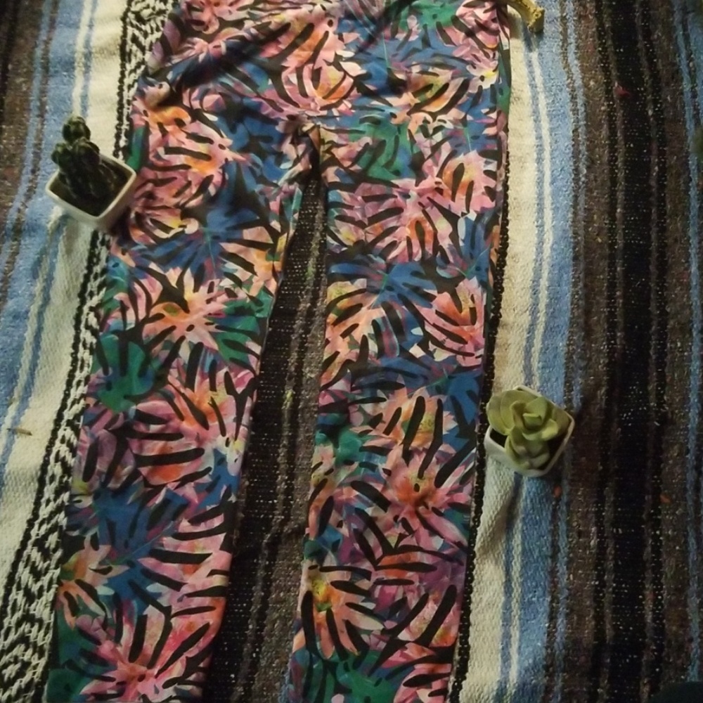 Crop yoga pants